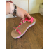 Fel roze sandalen